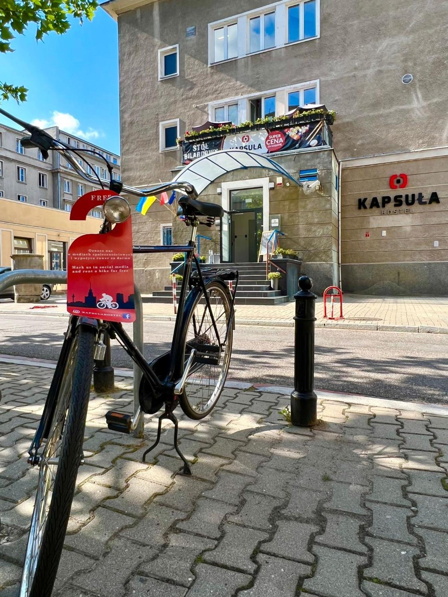 Kapsula * Warszawa